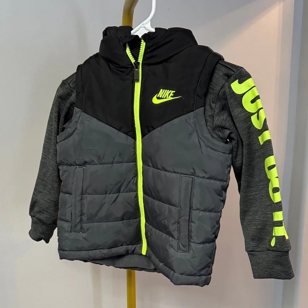 Nike Black and Gray Jacket with Neon Yellow Details XS 4T